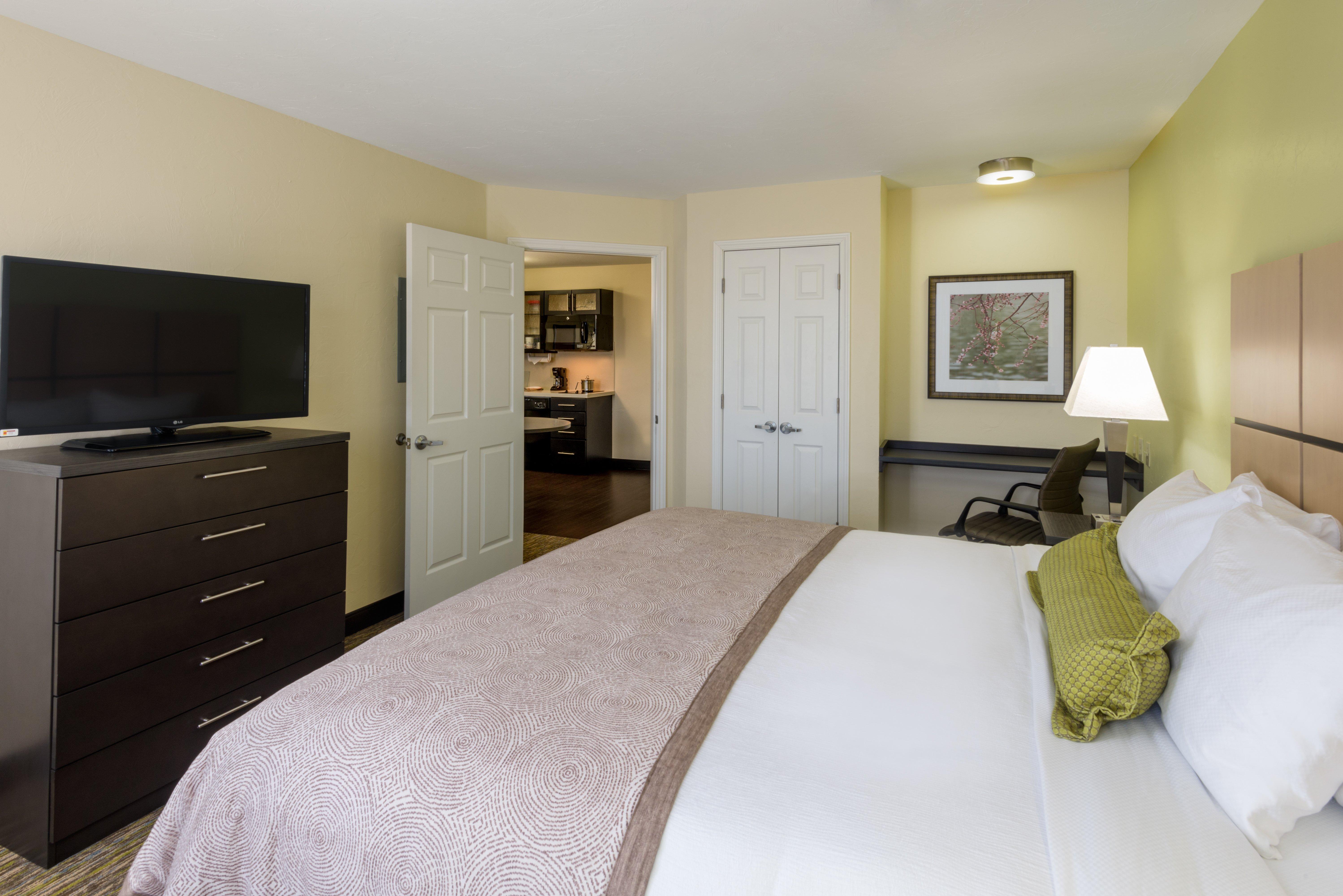 Candlewood Suites Del City By Ihg Экстерьер фото