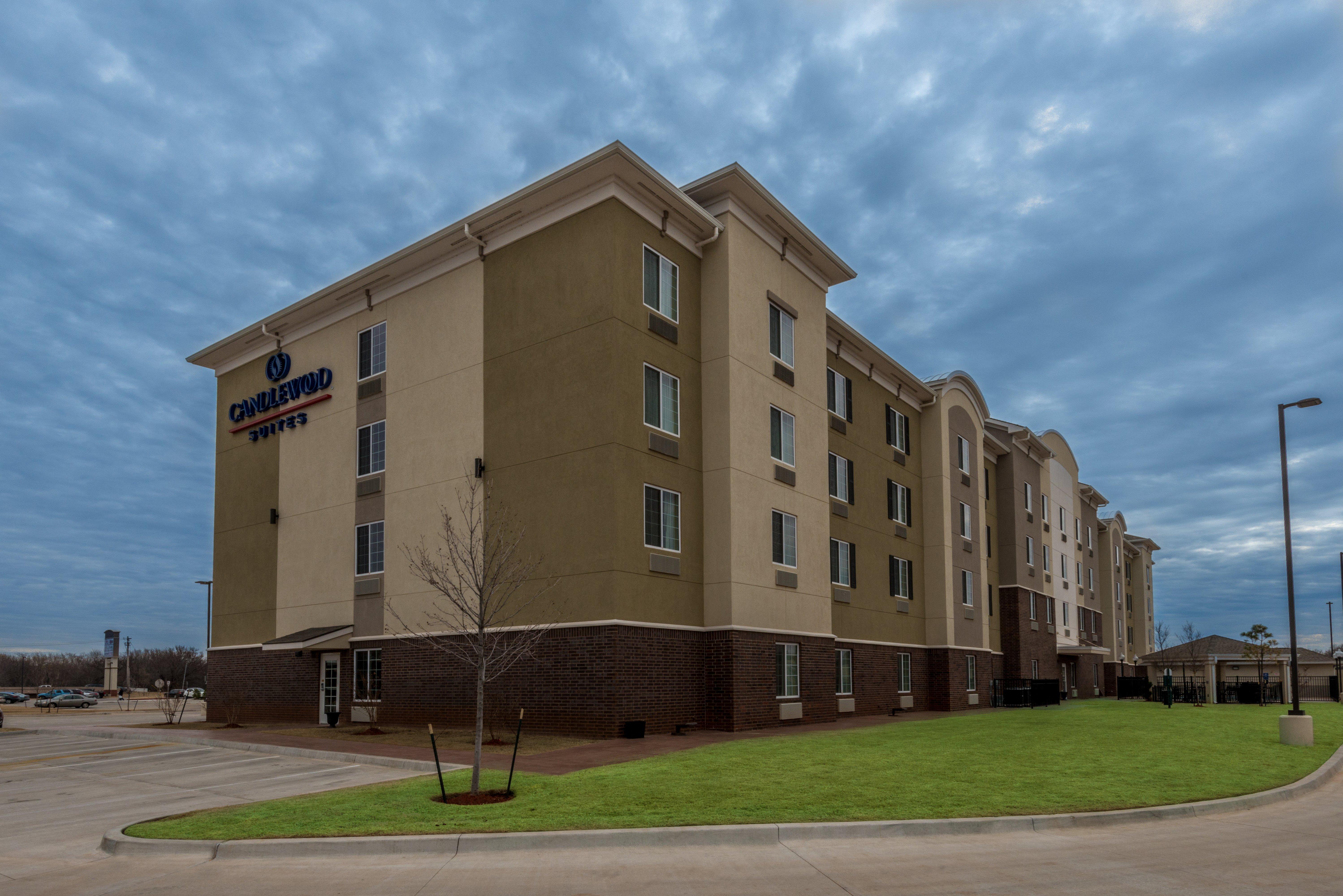 Candlewood Suites Del City By Ihg Экстерьер фото